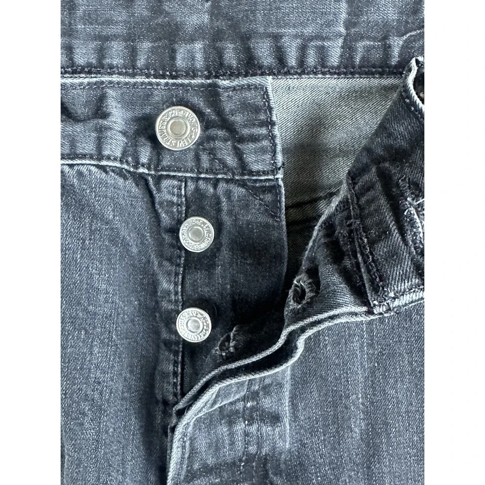 Levi's 501 Button Fly Straight Leg Jeans Men's Size 38x34(Actual 36x30) Black